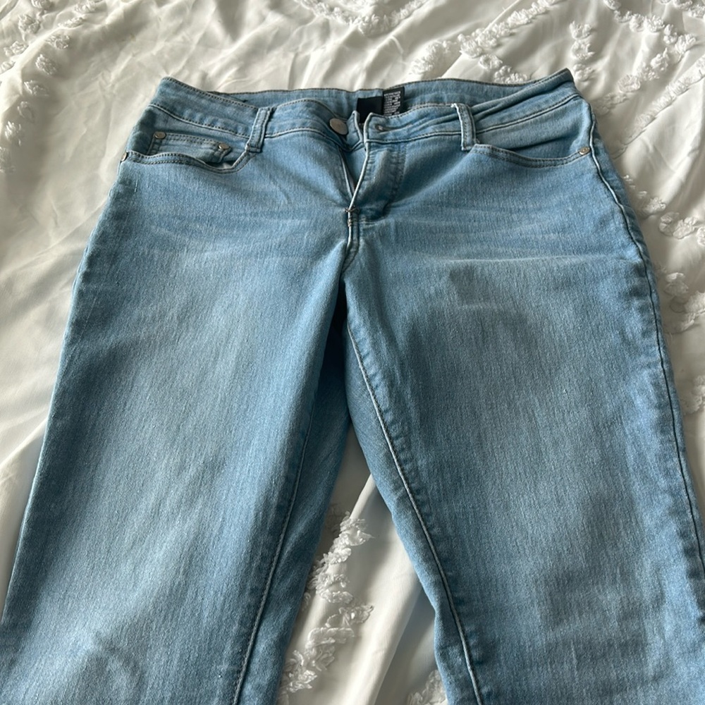 B.o.b light wash skinny jeans size 13/14